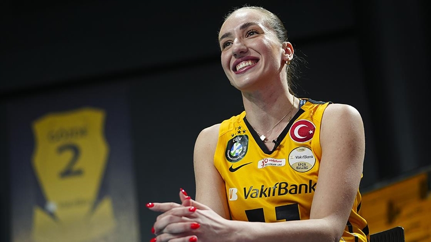 VakıfBank oyuncusu Sıla Çalışkan: Çalışmalarımızın karşılığını alacağız ve finale çıkacağız