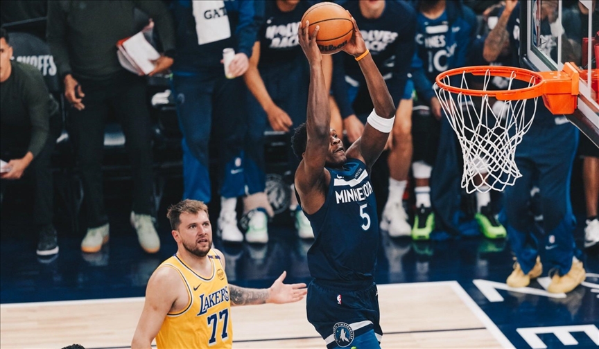 NBA'de Timberwolves, Lakers'ı 116-104 yenerek seride 2-1 öne geçti