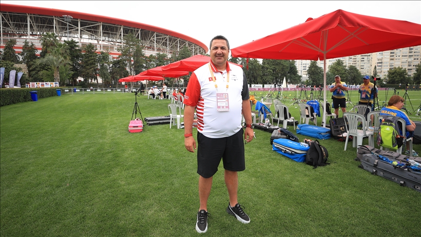 Türk okçuluğunun yeni hedefi Los Angeles Olimpiyatları'na 8 sporcu ile katılmak