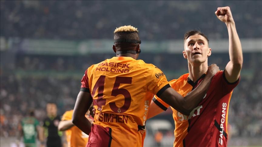 Galatasaray Konyaspor'u farklı yendi
