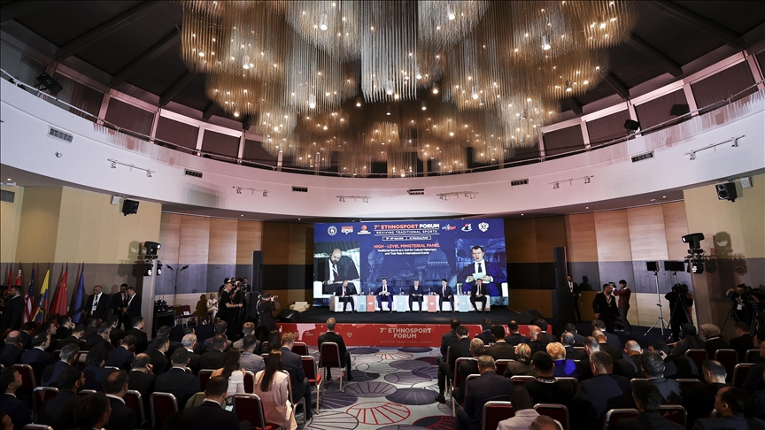 St. Petersburg'daki 7. Etnospor Forumu'nda Bakanlar Paneli yapıldı