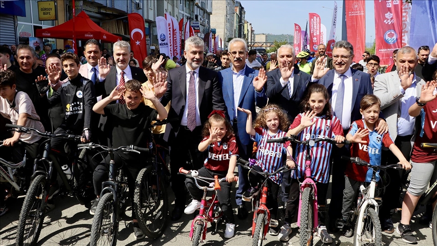 Ulaştırma ve Altyapı Bakanı Uraloğlu 