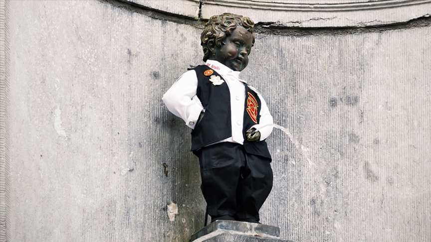 Galatasaray'ın 5 yıldızlı forması Brüksel'in 406 yıllık simgesi Manneken Pis'e giydirilecek