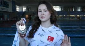 Serbest dalışta dünya şampiyonu olan Ece Akgün'ün hedefi yeni başarılar elde etmek