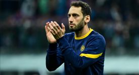 Hakan Çalhanoğlu, Inter'de kalmak istiyor