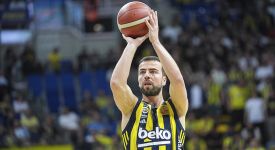 Fenerbahçe Beko, Melih Mahmutoğlu'nun sözleşmesini bir yıllığına uzattı