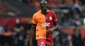 Napoli, Osimhen'i kamp kadrosuna almadı