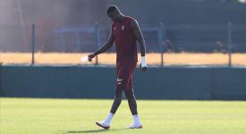 Trabzonsporlu futbolcu Onuachu'nun ayak bileğinde ödem ve yaralanma tespit edildi
