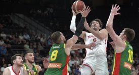 A Milli Erkek Basketbol Takımı, Litvanya'ya 91-70 mağlup oldu